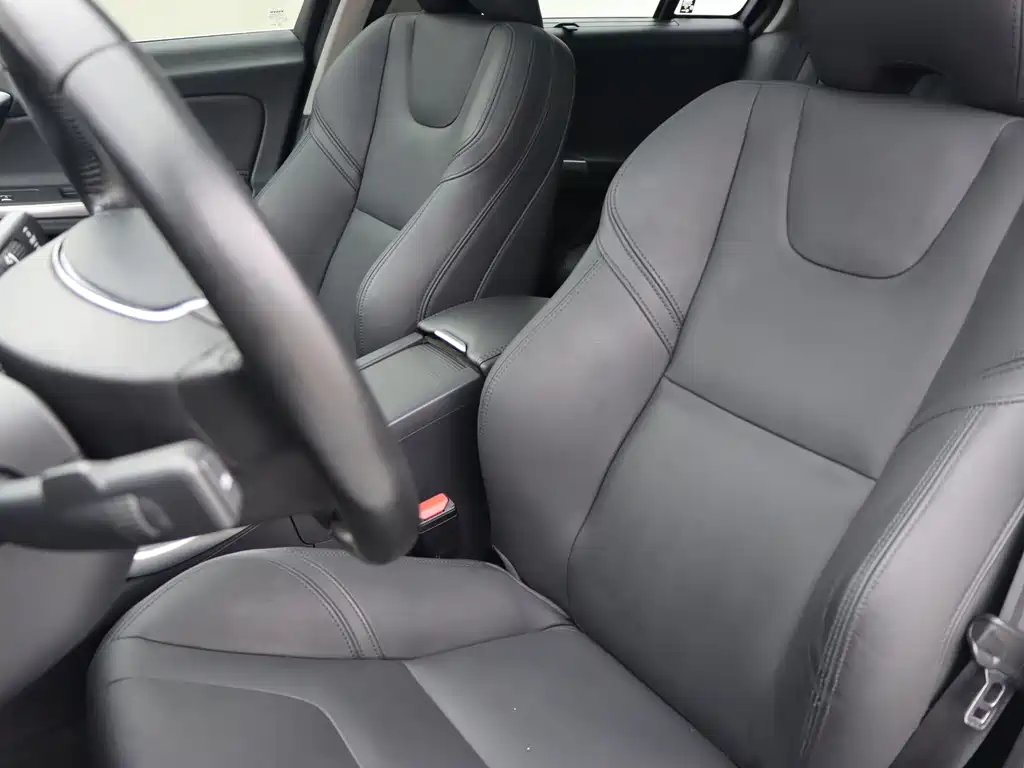 Volvo S60 — миниатюра 7