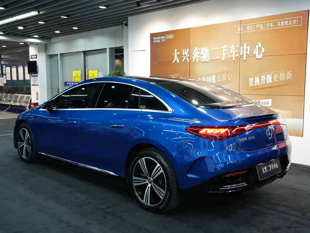 Mercedes-Benz EQE — миниатюра 11