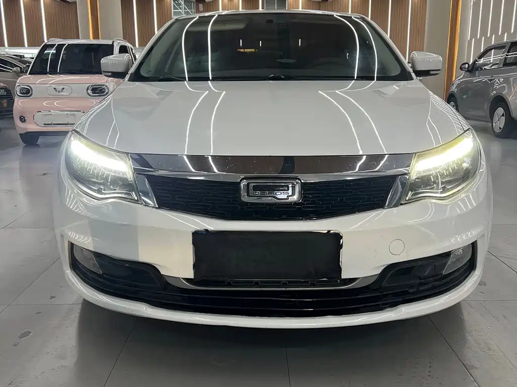 Qoros Qoros 3 — миниатюра 2