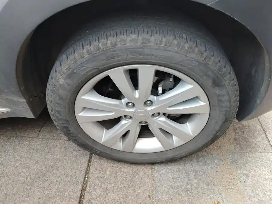 Chevrolet Captiva — миниатюра 6
