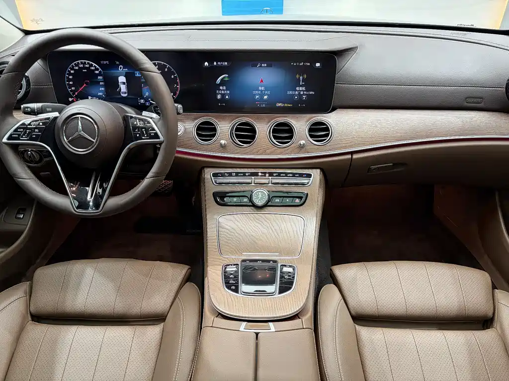 MERCEDES-BENZ E CLASS