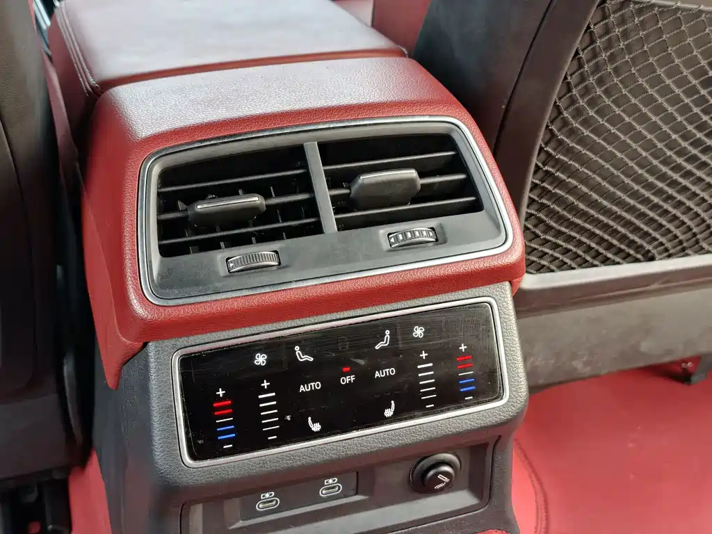 Audi A7L — миниатюра 15