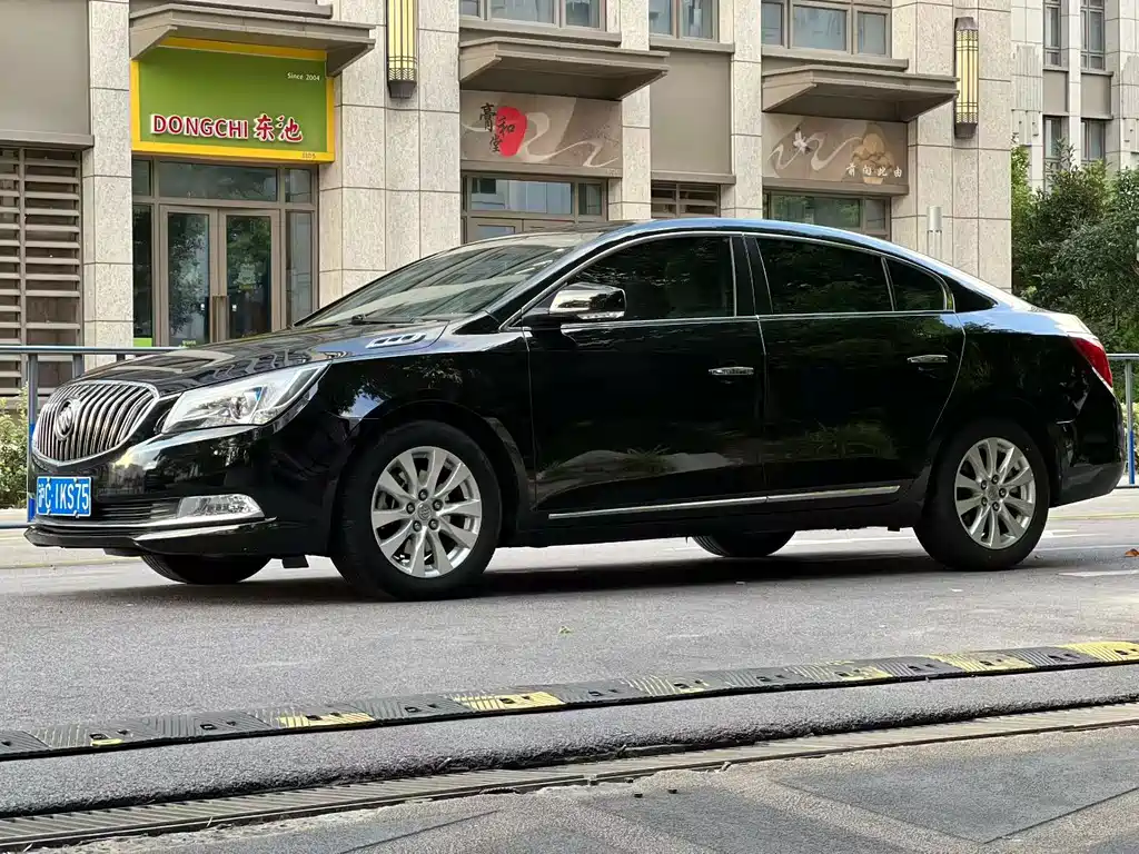 Buick LaCrosse — миниатюра 2