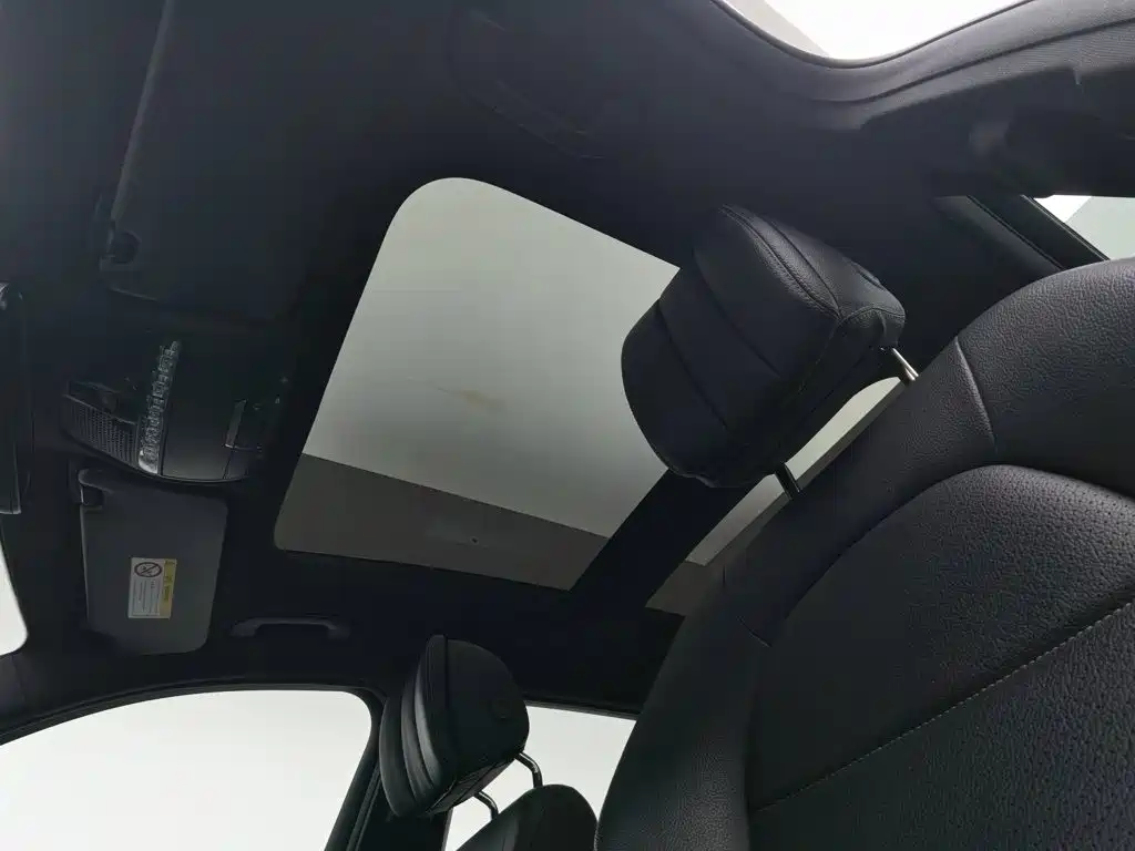 Mercedes-Benz GLC — миниатюра 14
