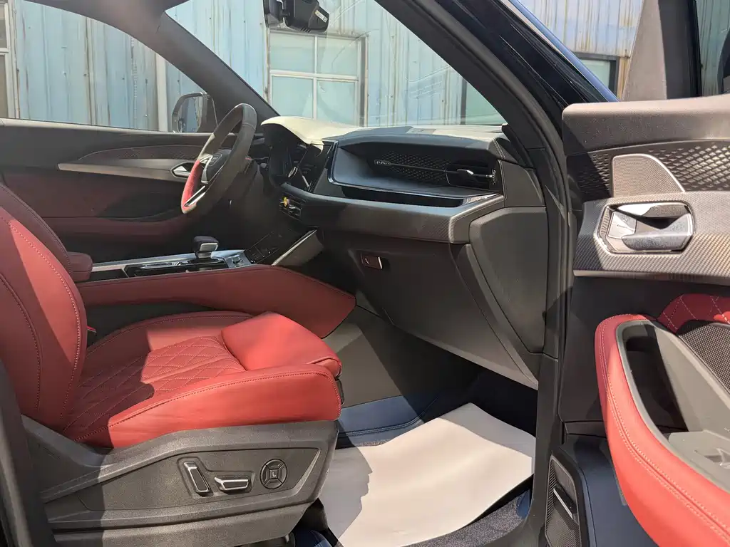 Audi Q6 — миниатюра 8