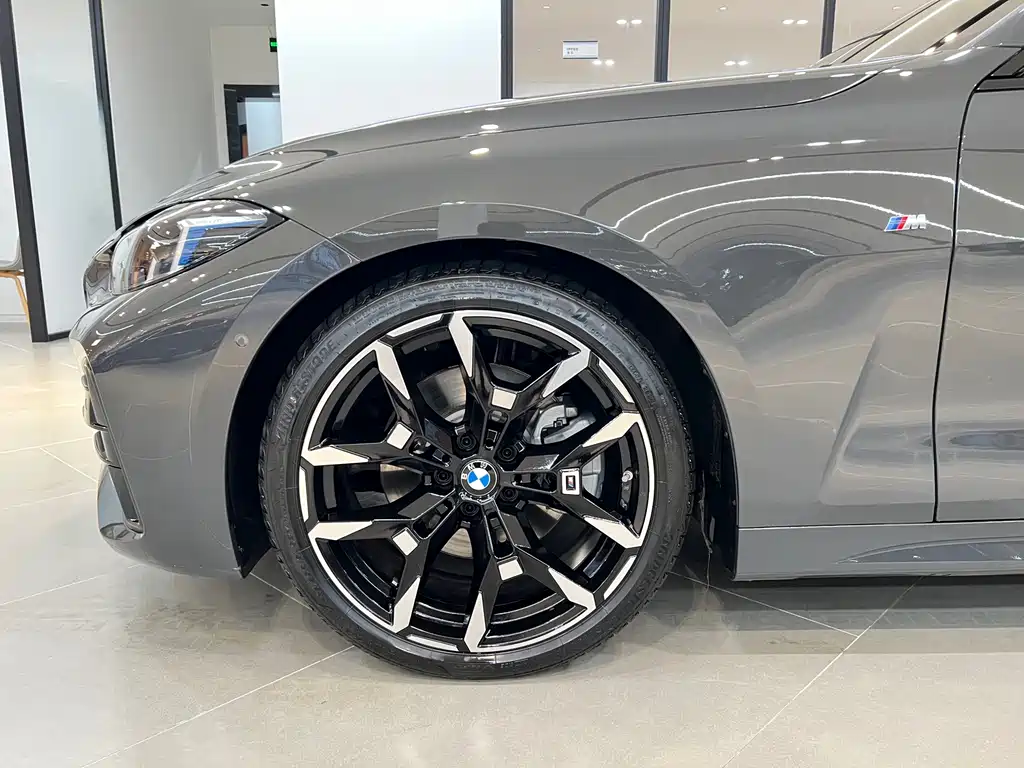 BMW 4 Series — миниатюра 17