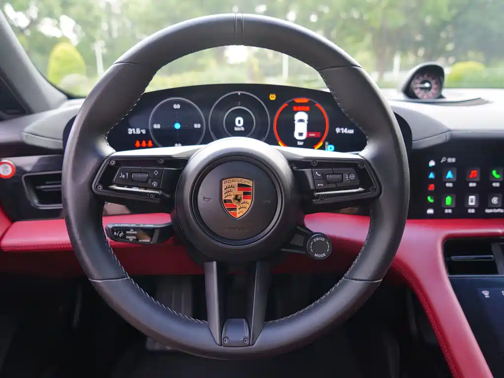 Porsche Taycan — миниатюра 11