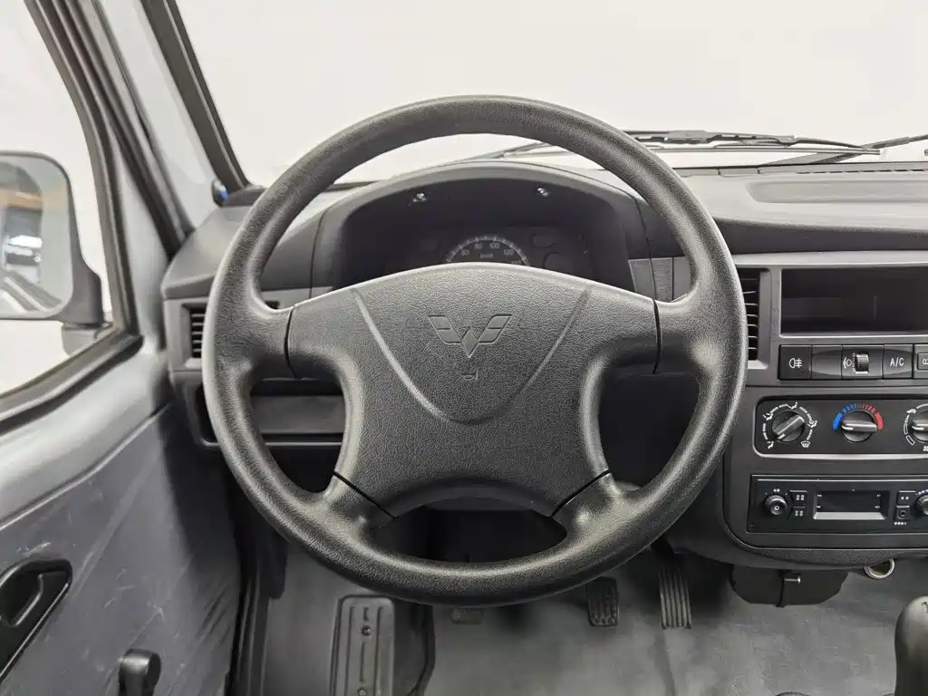 Wuling Zhiguang — миниатюра 11