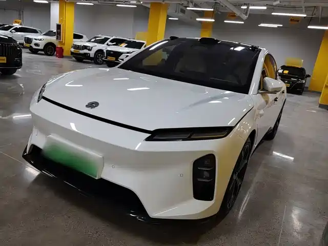 2025 Nio ET5