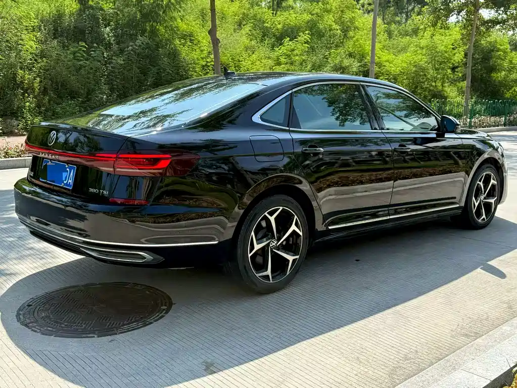 Volkswagen Passat — миниатюра 4