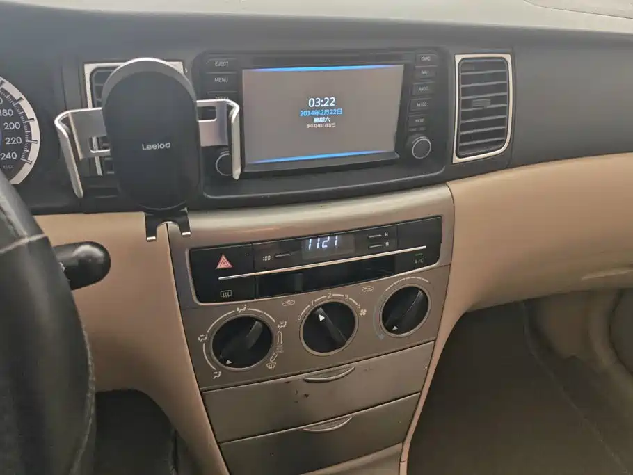 Toyota Corolla — миниатюра 13