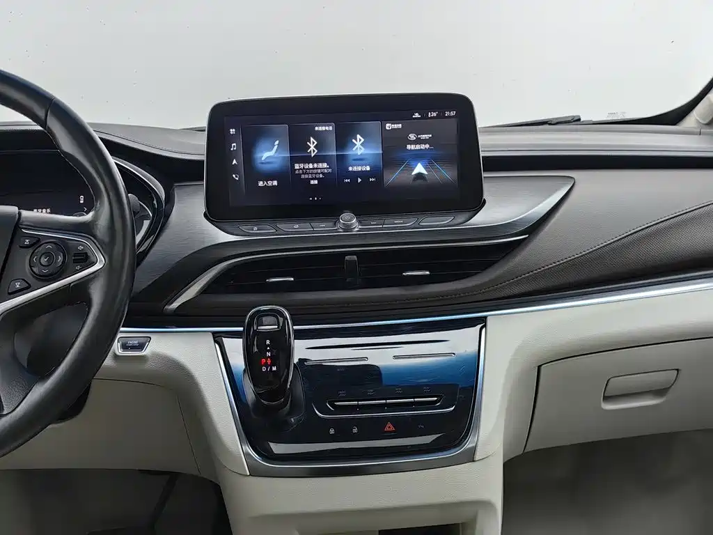 Buick GL8 — миниатюра 12