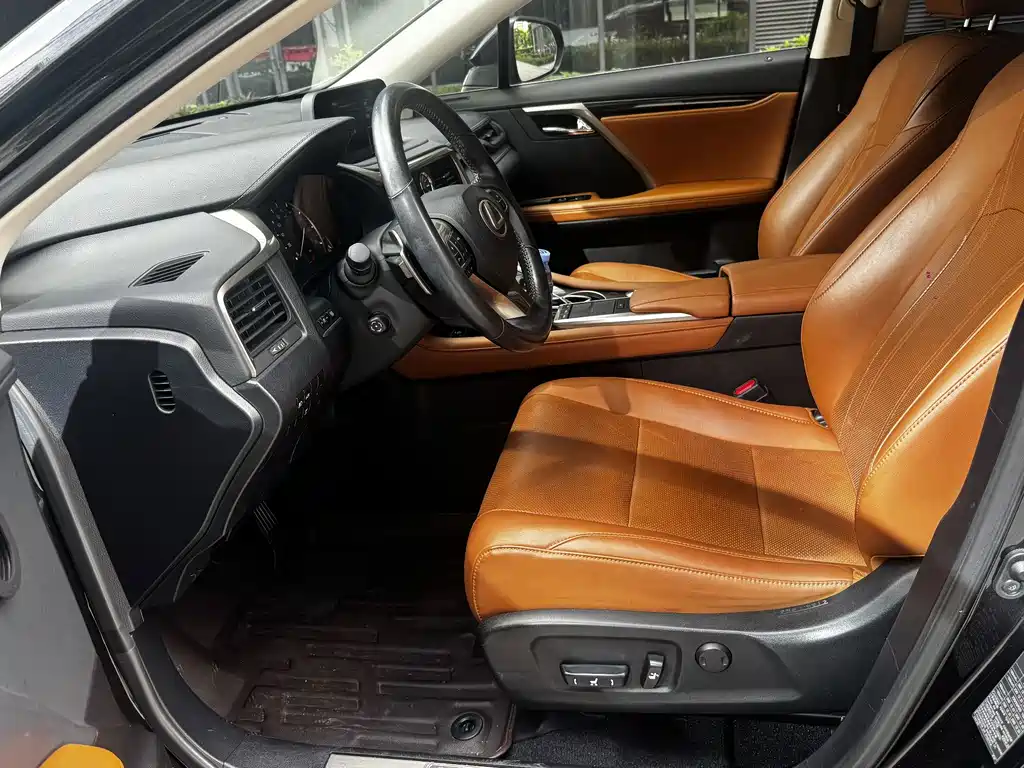 Lexus RX — миниатюра 7