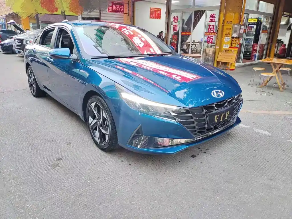 Hyundai Elantra — миниатюра 3