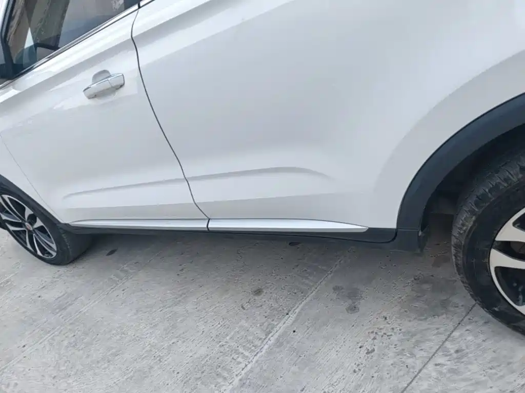 Roewe RX3 — миниатюра 22