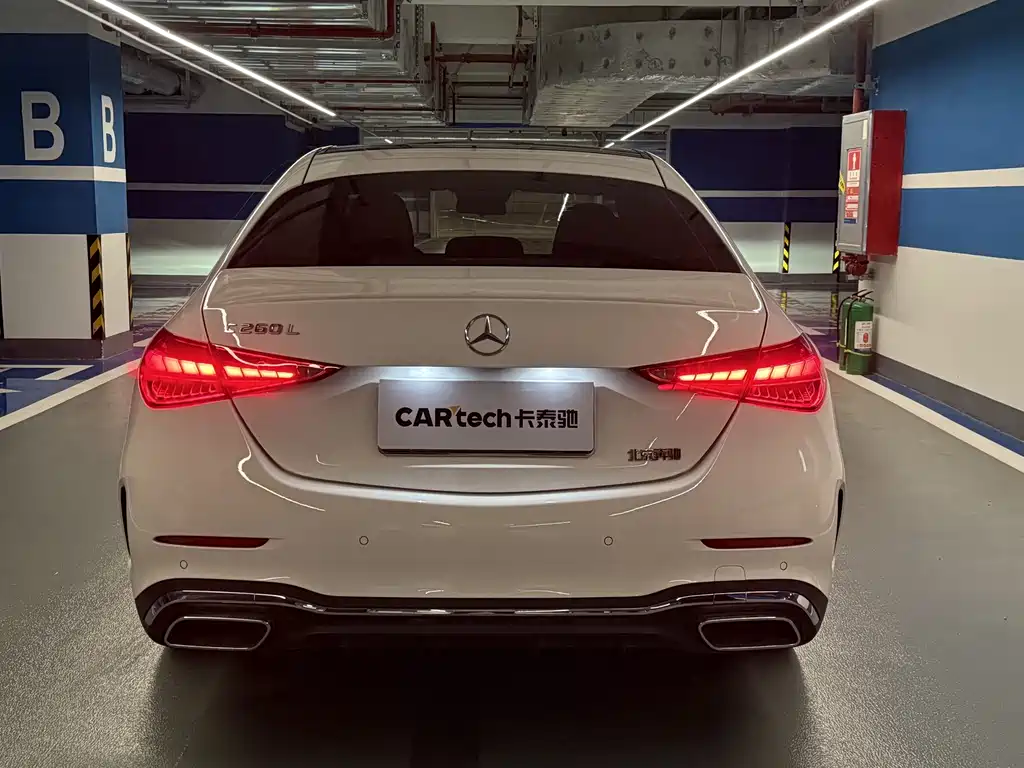 Mercedes-Benz C-Class — миниатюра 5