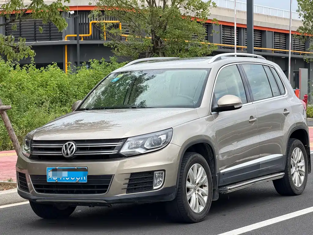 Volkswagen Tiguan 2015 1.8TSI AT Luxury