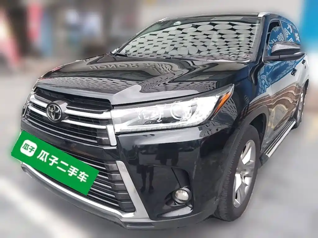 Toyota Highlander 2018 2.0T Luxury 7 мест V