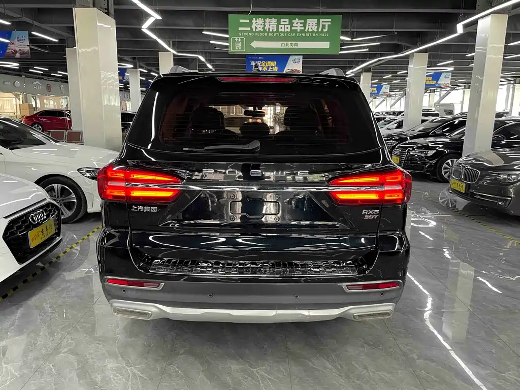 Roewe RX8 — миниатюра 6