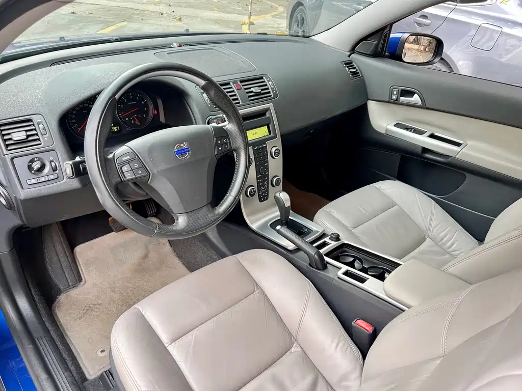 Volvo C30 2008 2.4i