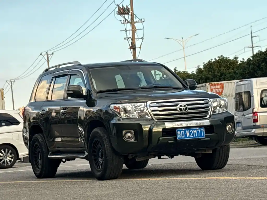 Toyota Land Cruiser — миниатюра 9