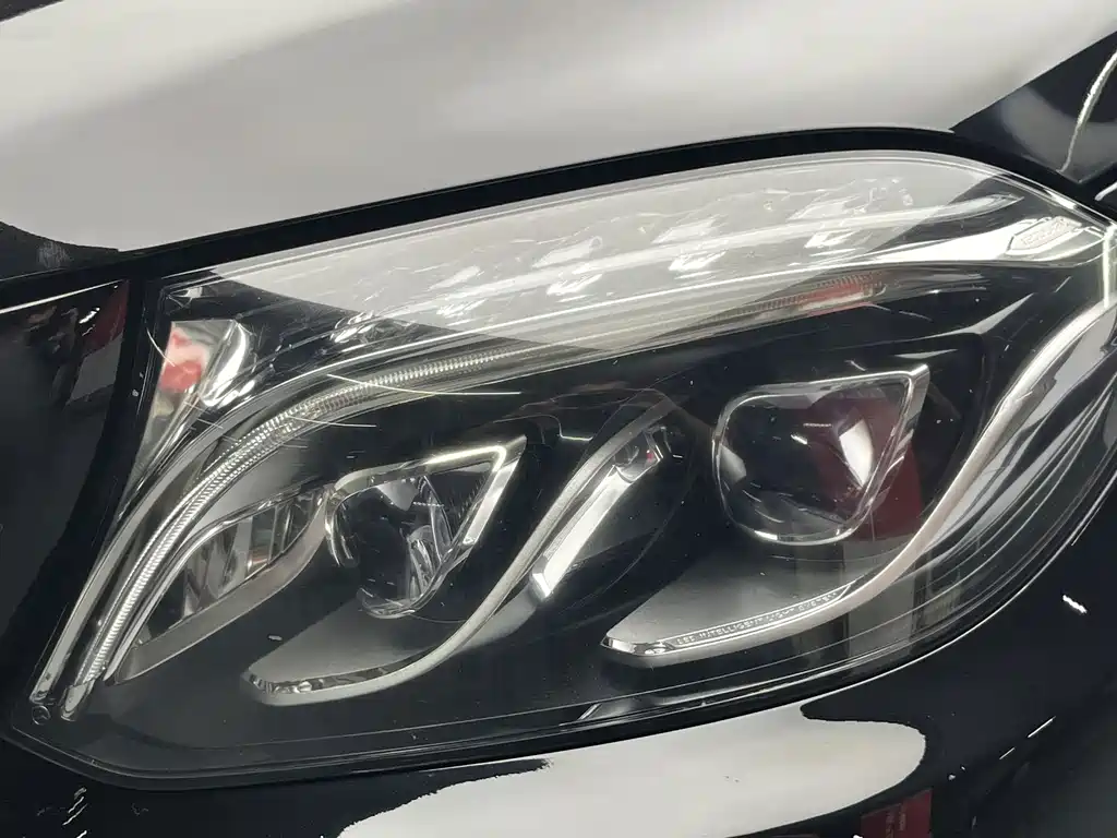 Mercedes-Benz GLS — миниатюра 5