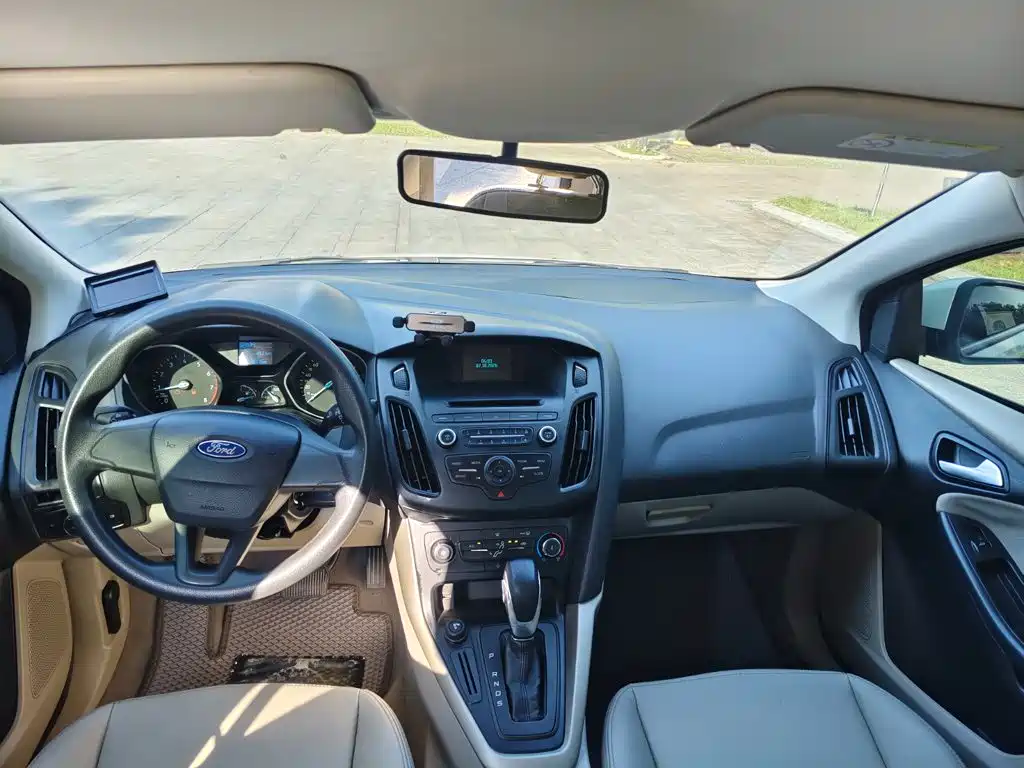 Ford Focus — миниатюра 9