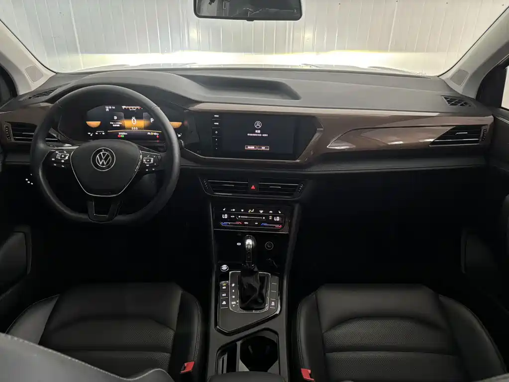 Volkswagen Tharu — миниатюра 11