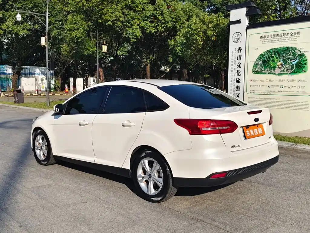 Ford Focus — миниатюра 6