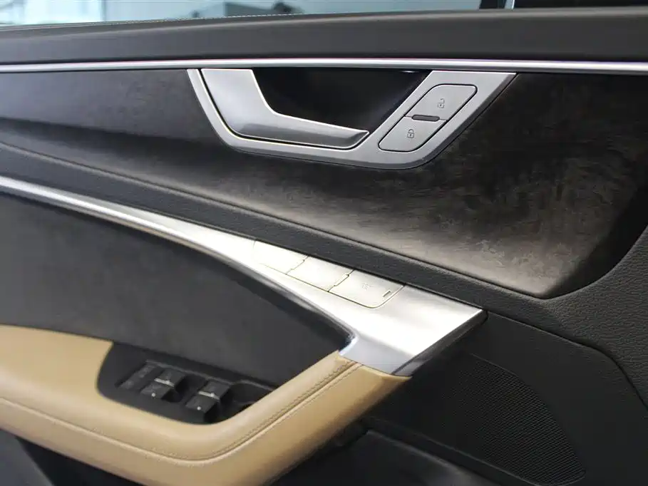 Audi A6L 2022 55 TFSI quattro Premium