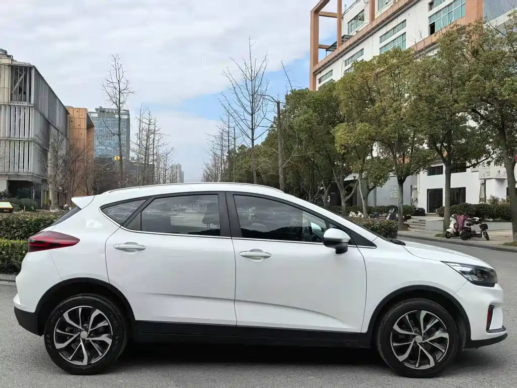 GEELY AUTOMOBILE EMGRAND GS