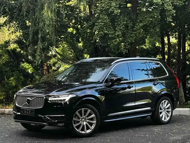 VOLVO  XC90 2019
