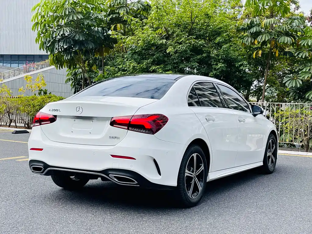 MERCEDES-BENZ A CLASS