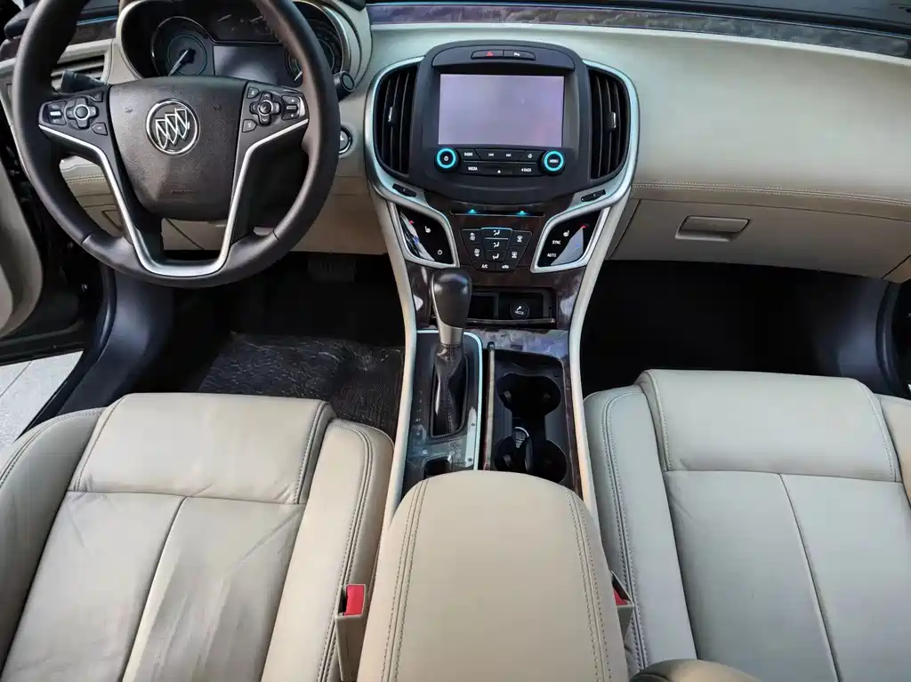 Buick LaCrosse — миниатюра 11