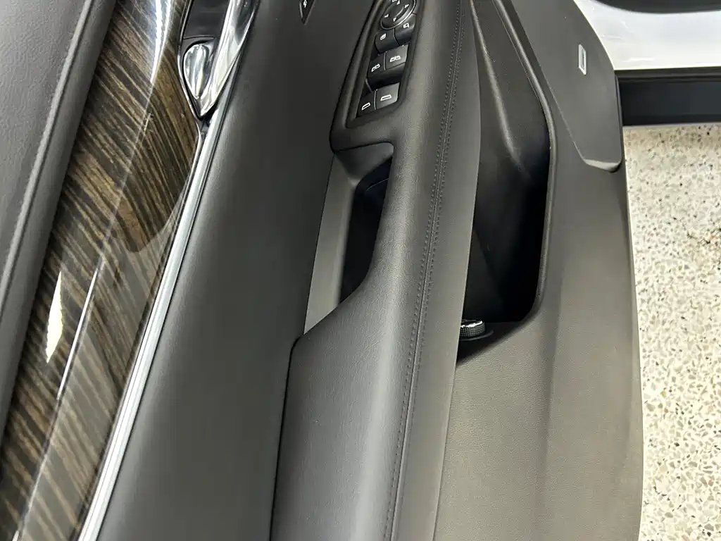 Cadillac XT5 — миниатюра 7
