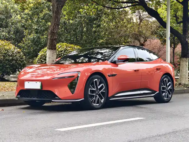 2025 Avatr 06