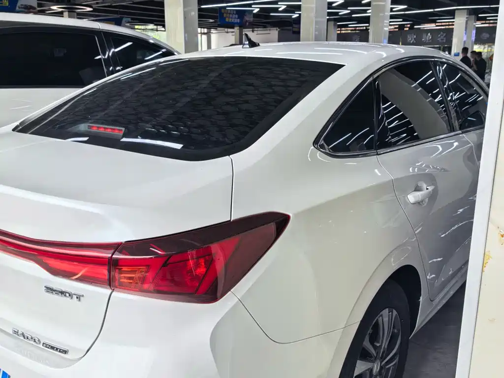 Changan Eado — миниатюра 7