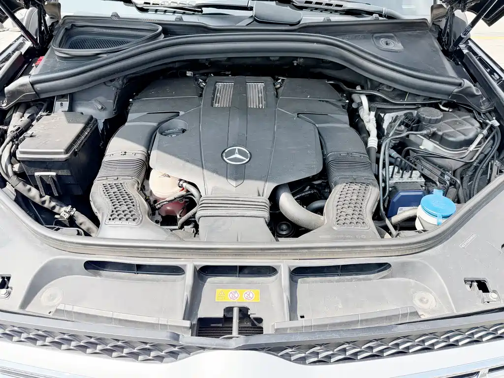 Mercedes-Benz GLS — миниатюра 11