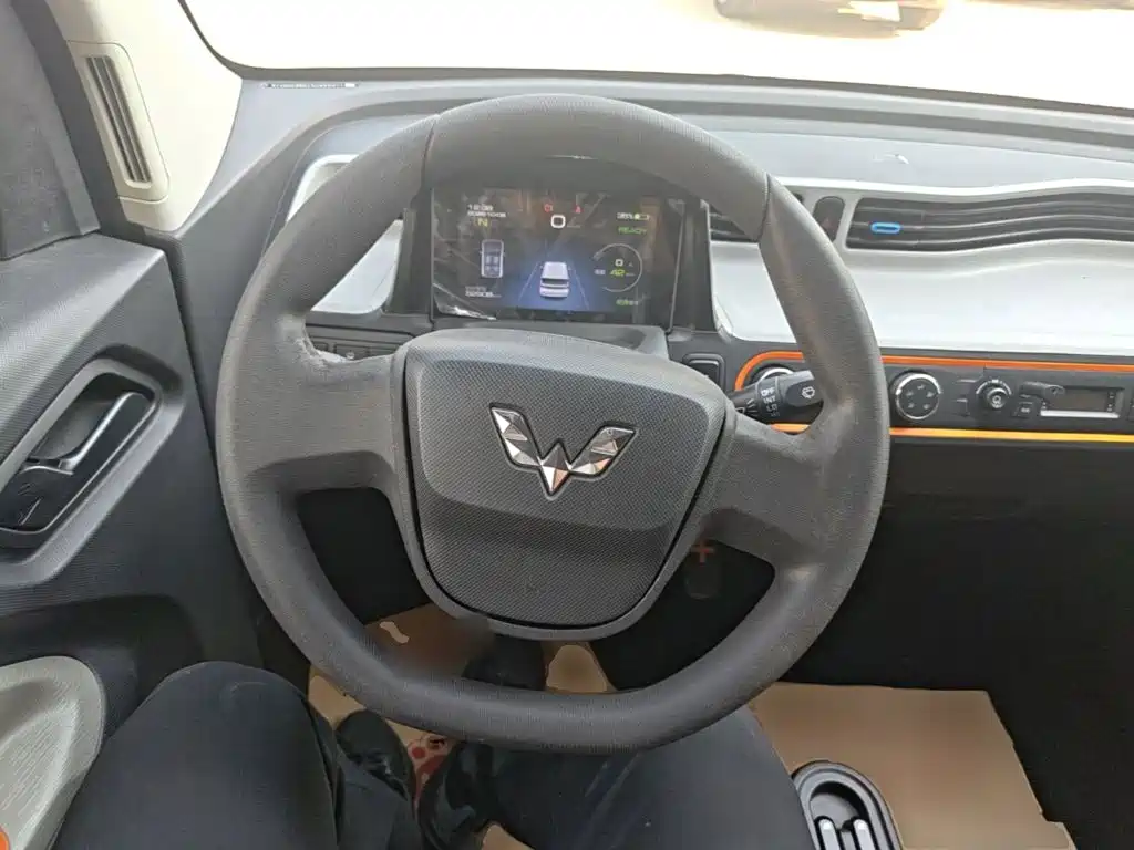 Wuling MINIEV — миниатюра 11