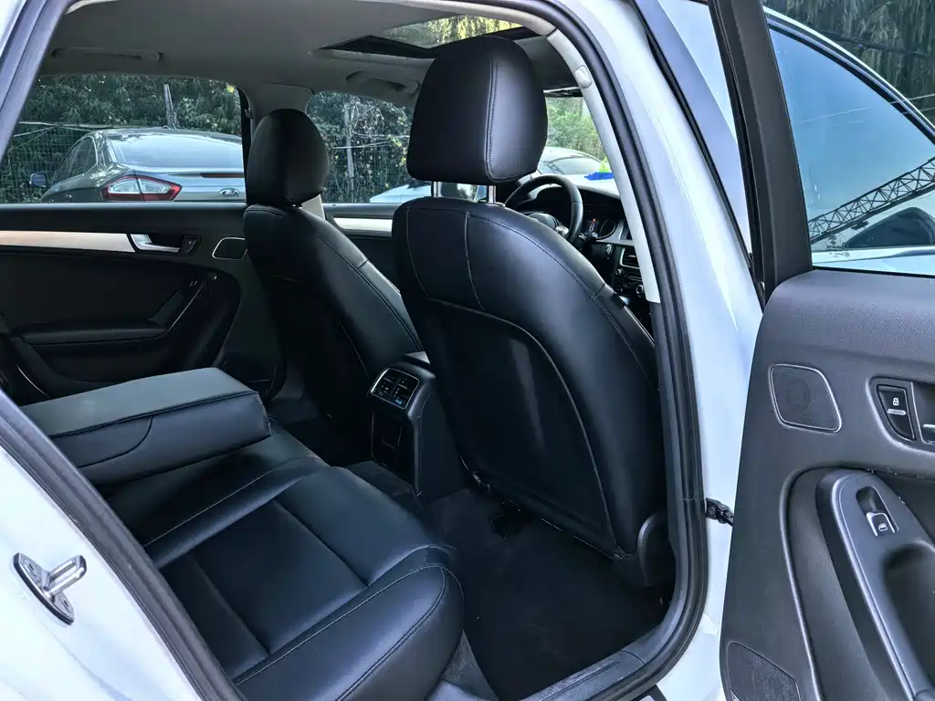 Audi A4L — миниатюра 14