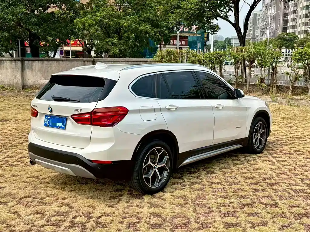 BMW X1 — миниатюра 9