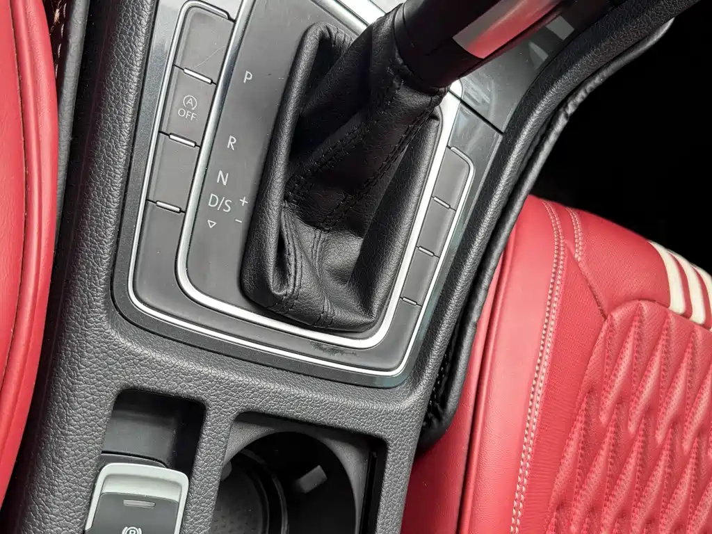 Volkswagen Golf — миниатюра 16