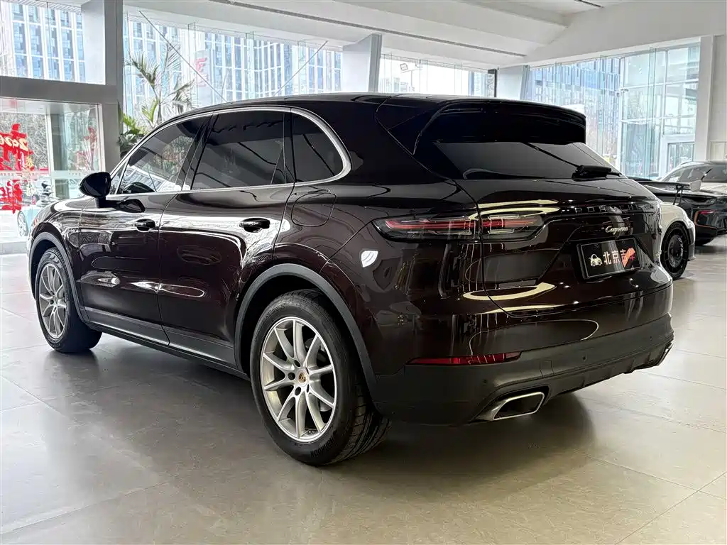 PORSCHE CAYENNE NEW ENERGY