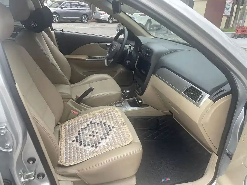 Buick Excelle 1.5L Auto Classic Type, фото 9