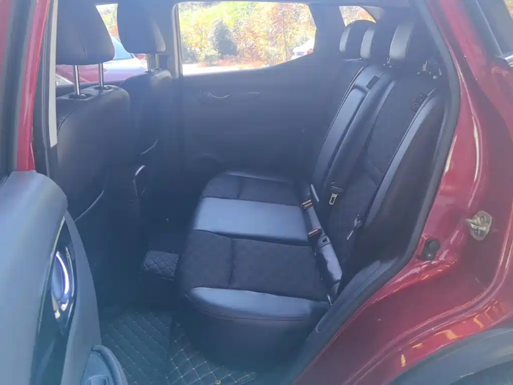 Nissan Qashqai — миниатюра 17