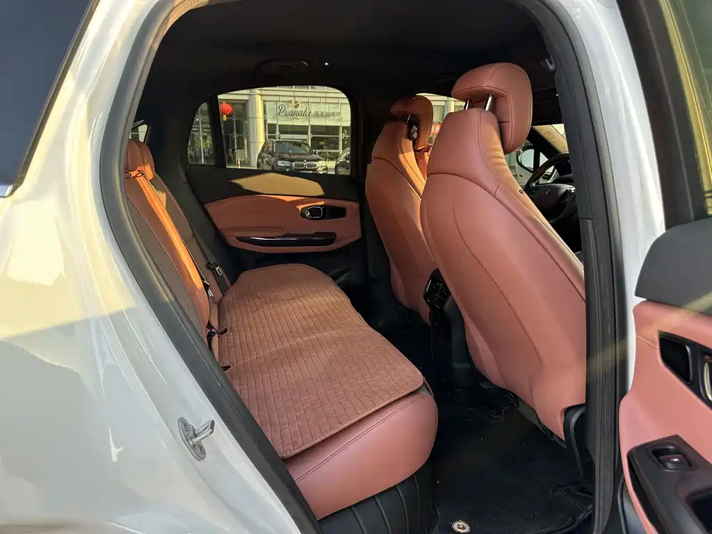 NIO EC6 — миниатюра 11