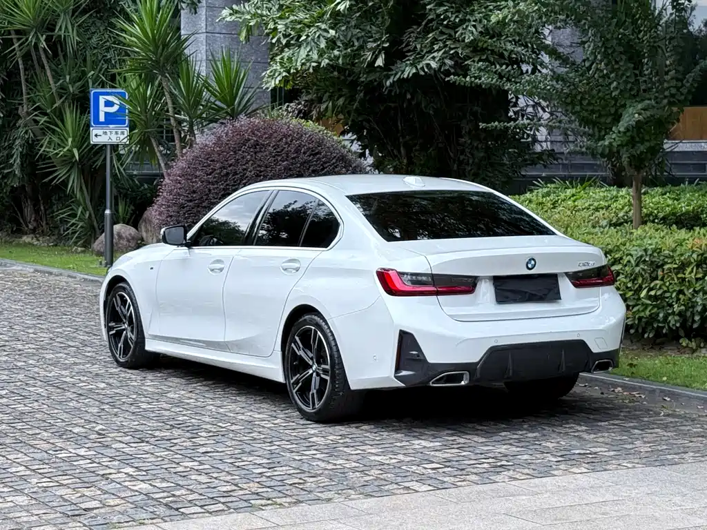 BMW 3 Series — миниатюра 3