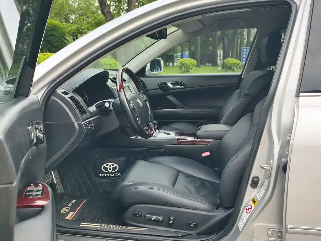 Toyota Reiz — миниатюра 7