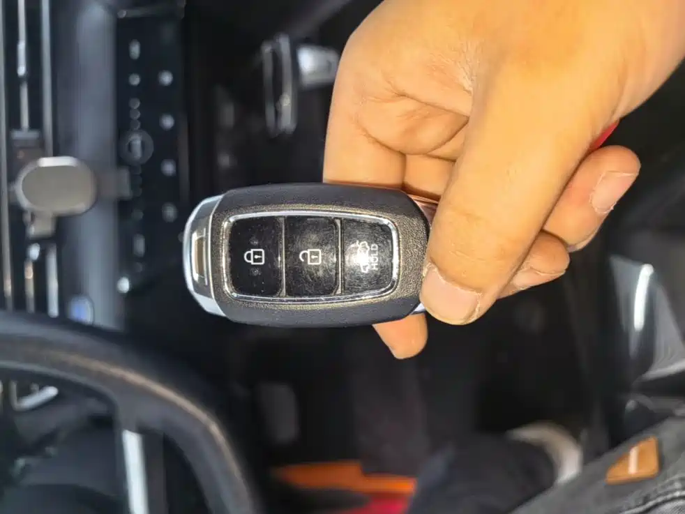 Hyundai Elantra — миниатюра 9