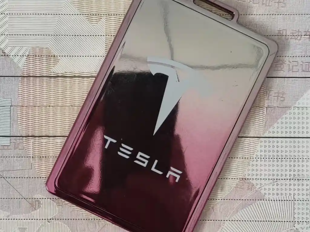 Tesla Model 3 — миниатюра 9